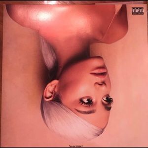 Sweetener vinyl for @Katiegilmore44!